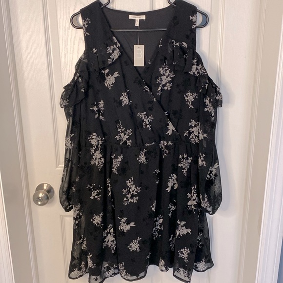 NWT Maurices Long Sleeve Mid Length Dress - Picture 1 of 7